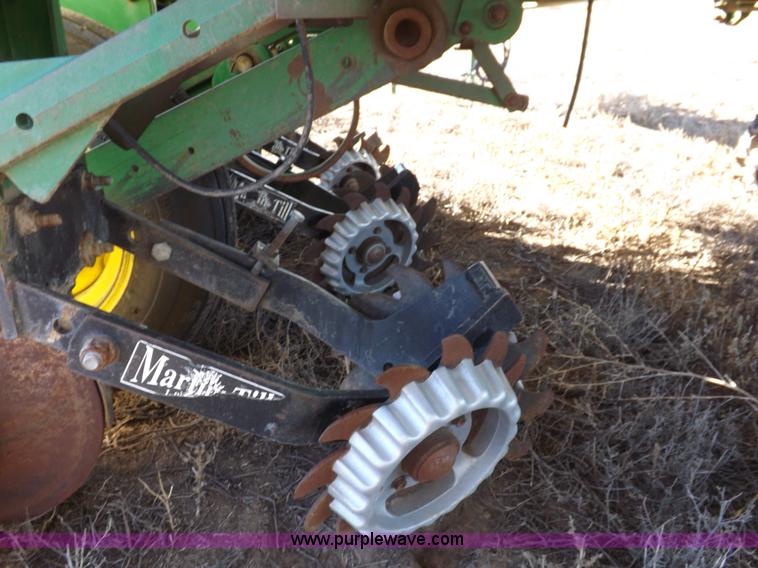 image for item K3136 John Deere 7200 Conservation planter