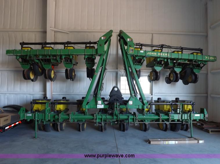 image for item K3138 John Deere 7300 Max Emerge 2 Vacumeter planter