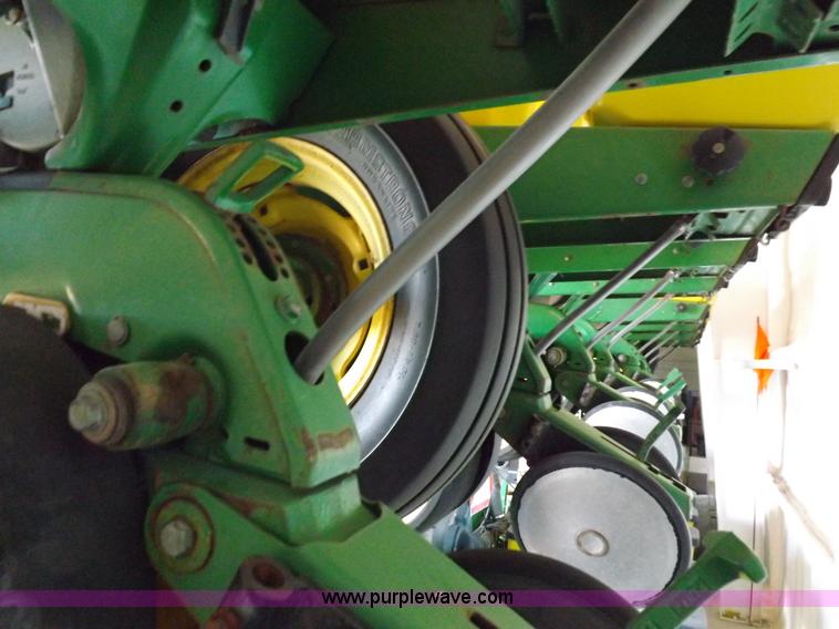 image for item K3138 John Deere 7300 Max Emerge 2 Vacumeter planter