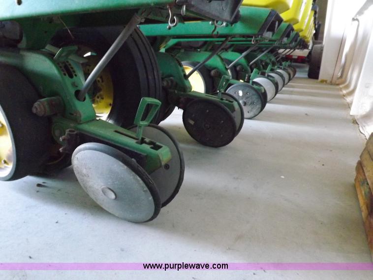 image for item K3138 John Deere 7300 Max Emerge 2 Vacumeter planter