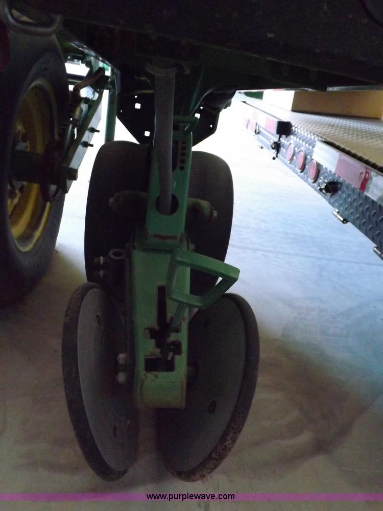 image for item K3138 John Deere 7300 Max Emerge 2 Vacumeter planter