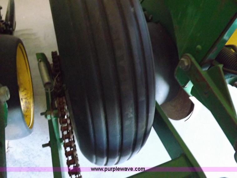 image for item K3138 John Deere 7300 Max Emerge 2 Vacumeter planter