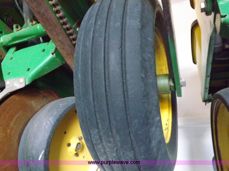 image for item K3138 John Deere 7300 Max Emerge 2 Vacumeter planter