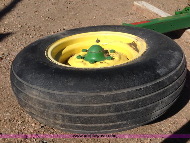 image for item K3138 John Deere 7300 Max Emerge 2 Vacumeter planter