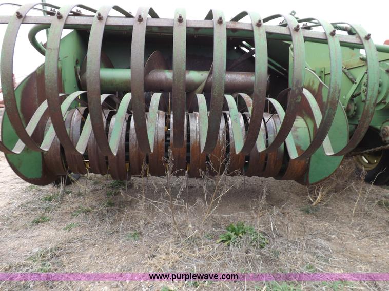 image for item K3156 John Deere 14T small square baler