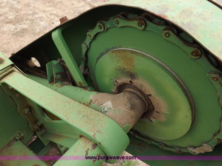 image for item K3156 John Deere 14T small square baler