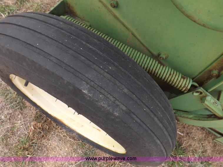 image for item K3156 John Deere 14T small square baler