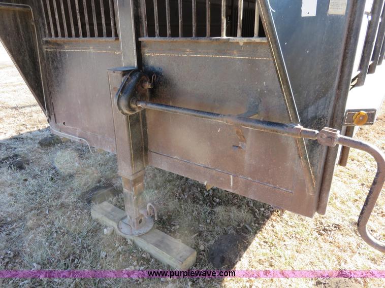 image for item K7049 1991 Coose gooseneck livestock trailer
