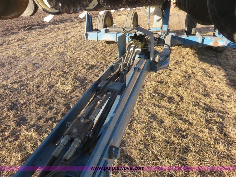 image for item K7083 1998 Kinze 2600 interplant planter