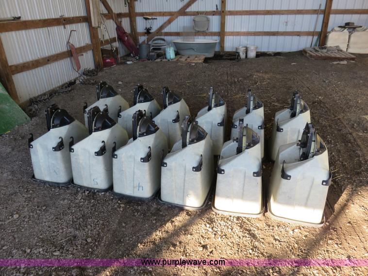 image for item K7083 1998 Kinze 2600 interplant planter