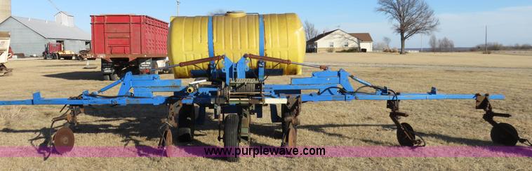 image for item K7205 Liquid fertilizer applicator