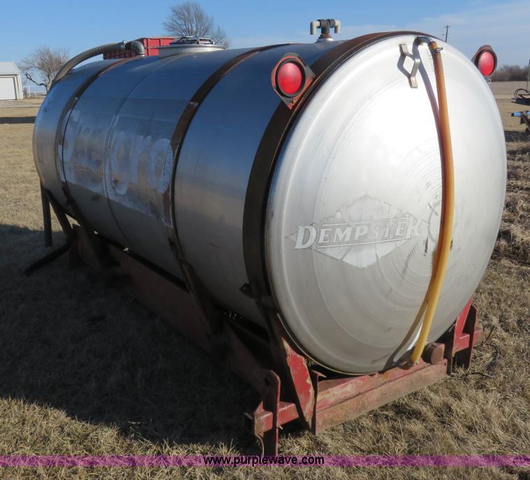 image for item K7207 1,300 gallon stainless steel tank