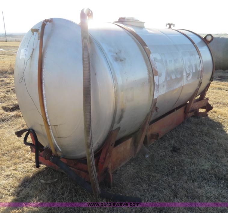 image for item K7207 1,300 gallon stainless steel tank
