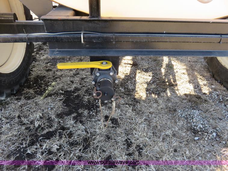 image for item K7208 2006 Dalton DLQHD35 liquid fertilizer applicator