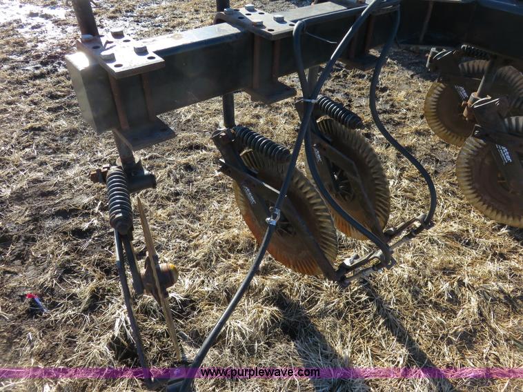 image for item K7208 2006 Dalton DLQHD35 liquid fertilizer applicator