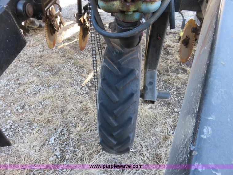 image for item K7208 2006 Dalton DLQHD35 liquid fertilizer applicator