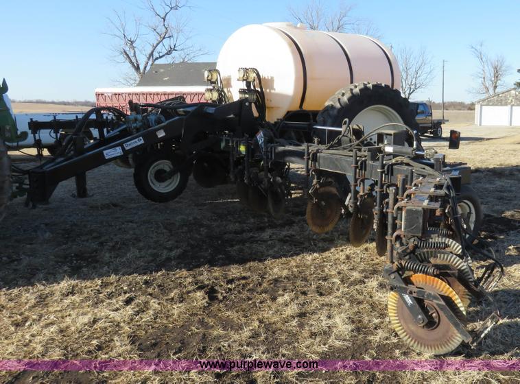 image for item K7208 2006 Dalton DLQHD35 liquid fertilizer applicator