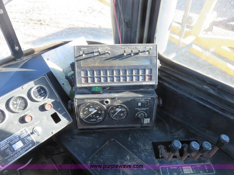 image for item K7209 1990 Ag-Chem TerraGator 1804 self-propelled sprayer