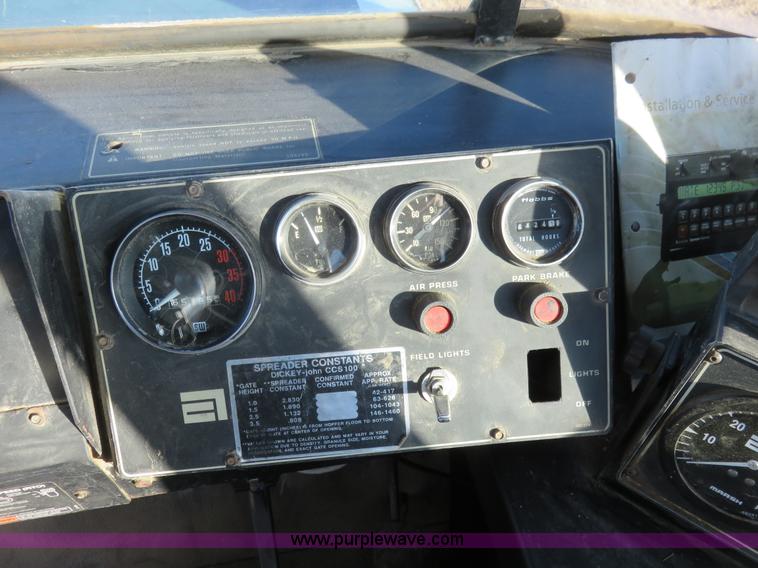 image for item K7209 1990 Ag-Chem TerraGator 1804 self-propelled sprayer