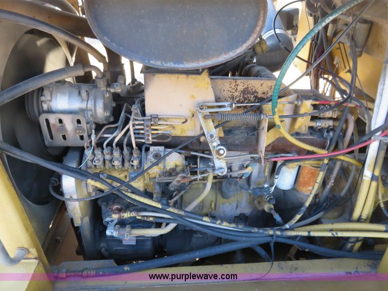 image for item K7209 1990 Ag-Chem TerraGator 1804 self-propelled sprayer