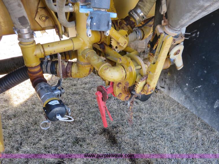 image for item K7209 1990 Ag-Chem TerraGator 1804 self-propelled sprayer