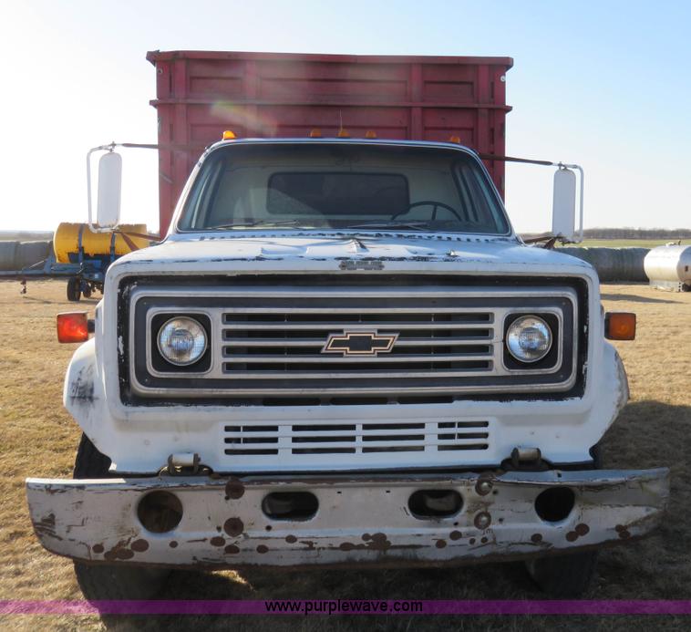 image for item K7210 1979 Chevrolet grain truck