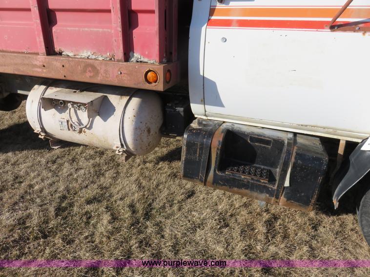 image for item K7210 1979 Chevrolet grain truck