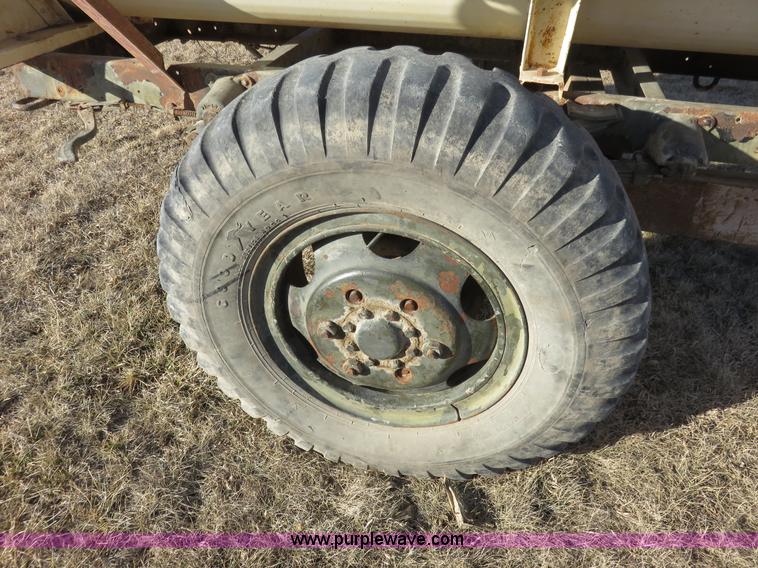 image for item K7212 BJM 600T three auger feed mixer wagon