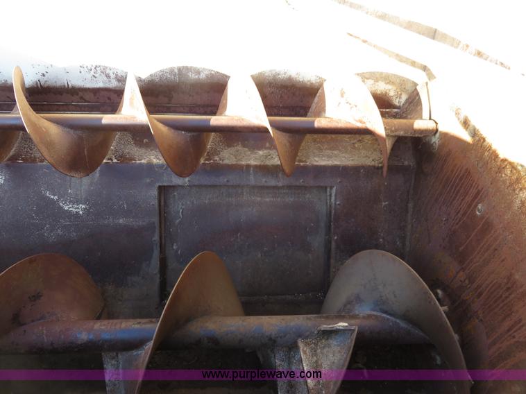 image for item K7212 BJM 600T three auger feed mixer wagon