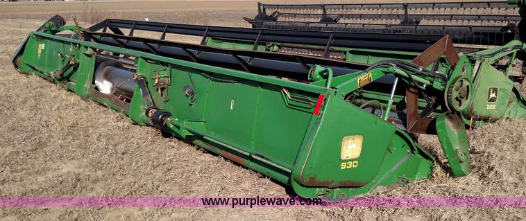 image for item L6520 1993 John Deere 930 rigid head
