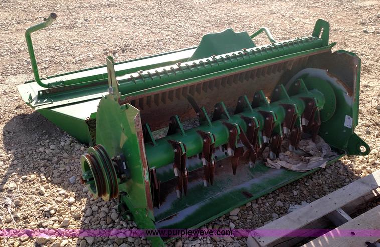 image for item L6522 John Deere straw chopper