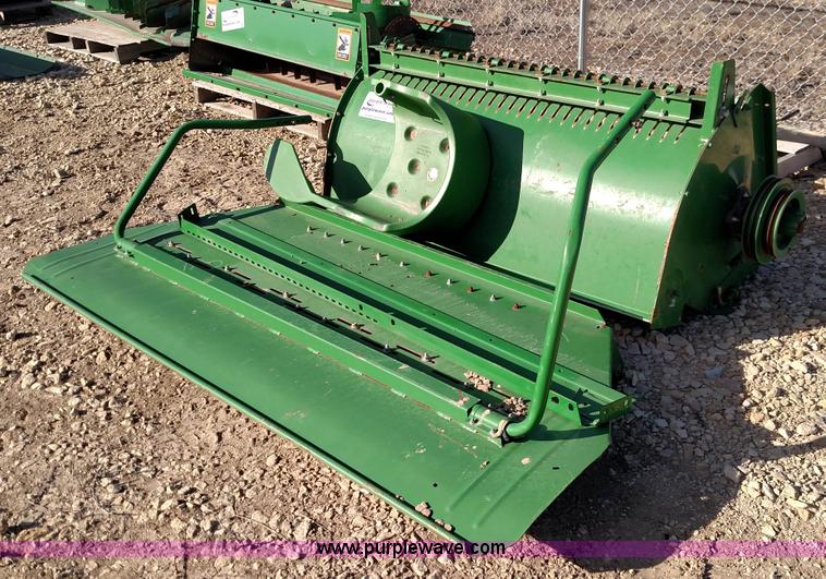 image for item L6522 John Deere straw chopper