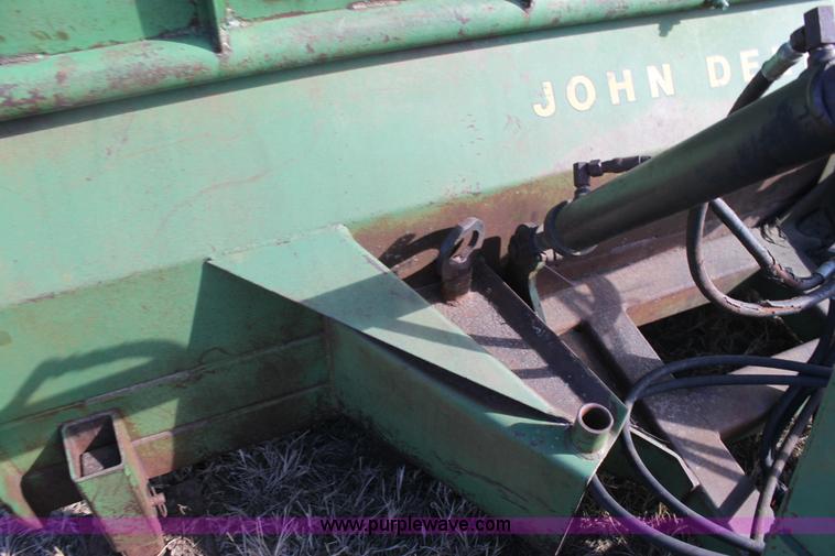 image for item L6525 John Deere 9' dozer blade