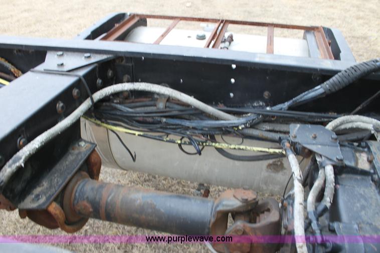 image for item L6545 1974 Peterbilt 352-A semi truck