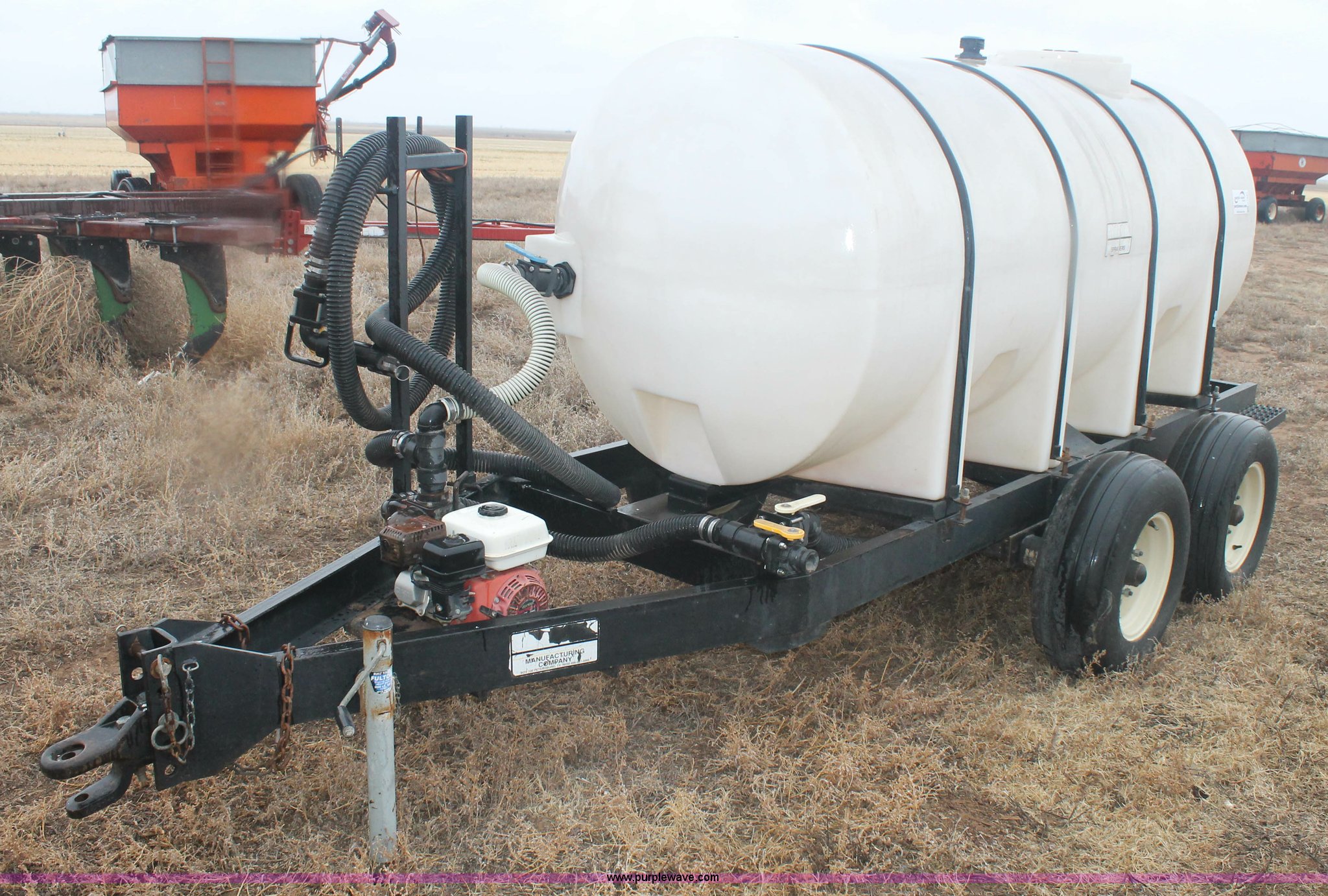 Wylie 1,000 gallon fertilizer trailer in Dalhart, TX Item H1631 sold