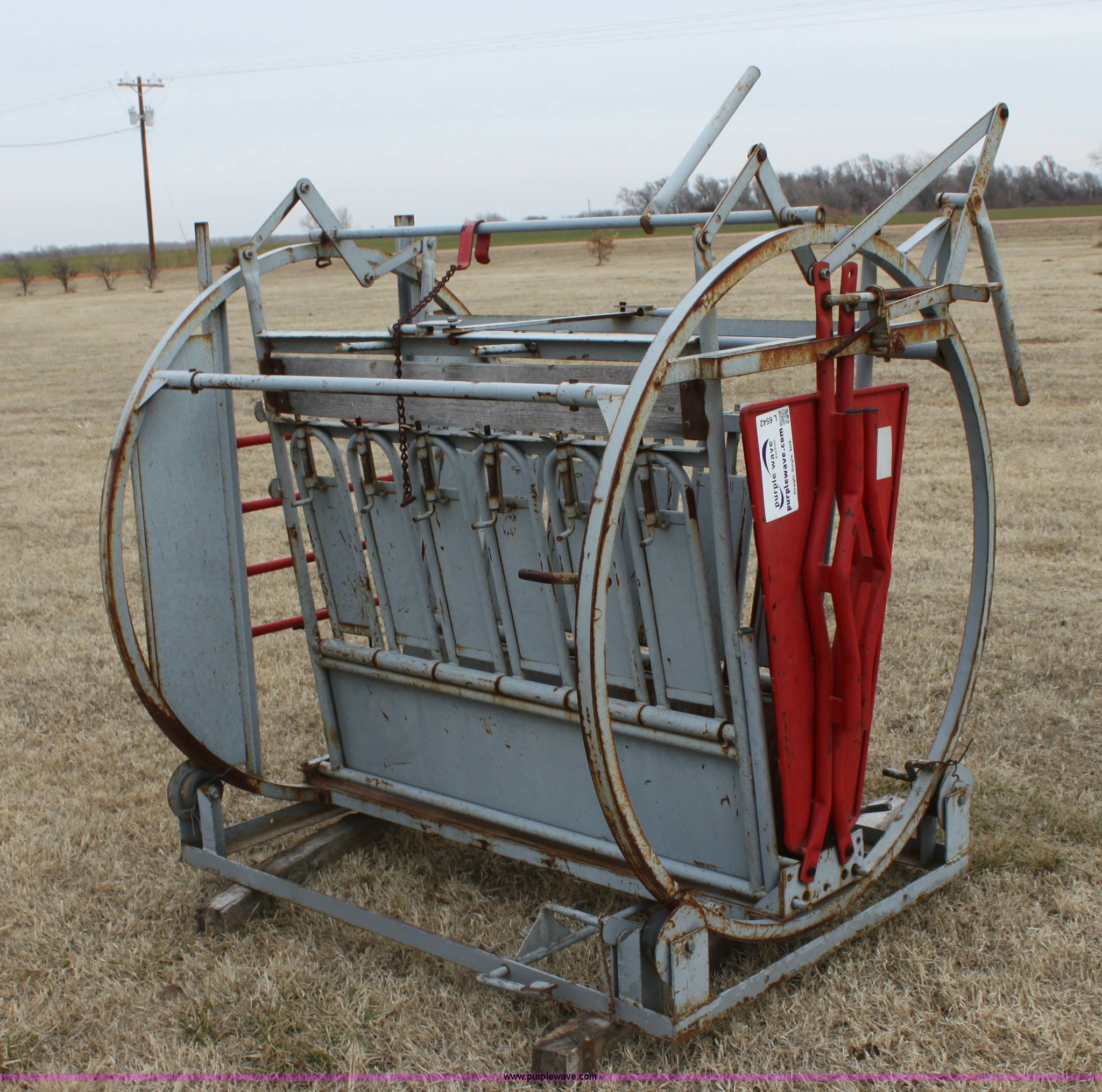 Filson calf cradle in Cunningham, KS Item L6542 sold Purple Wave
