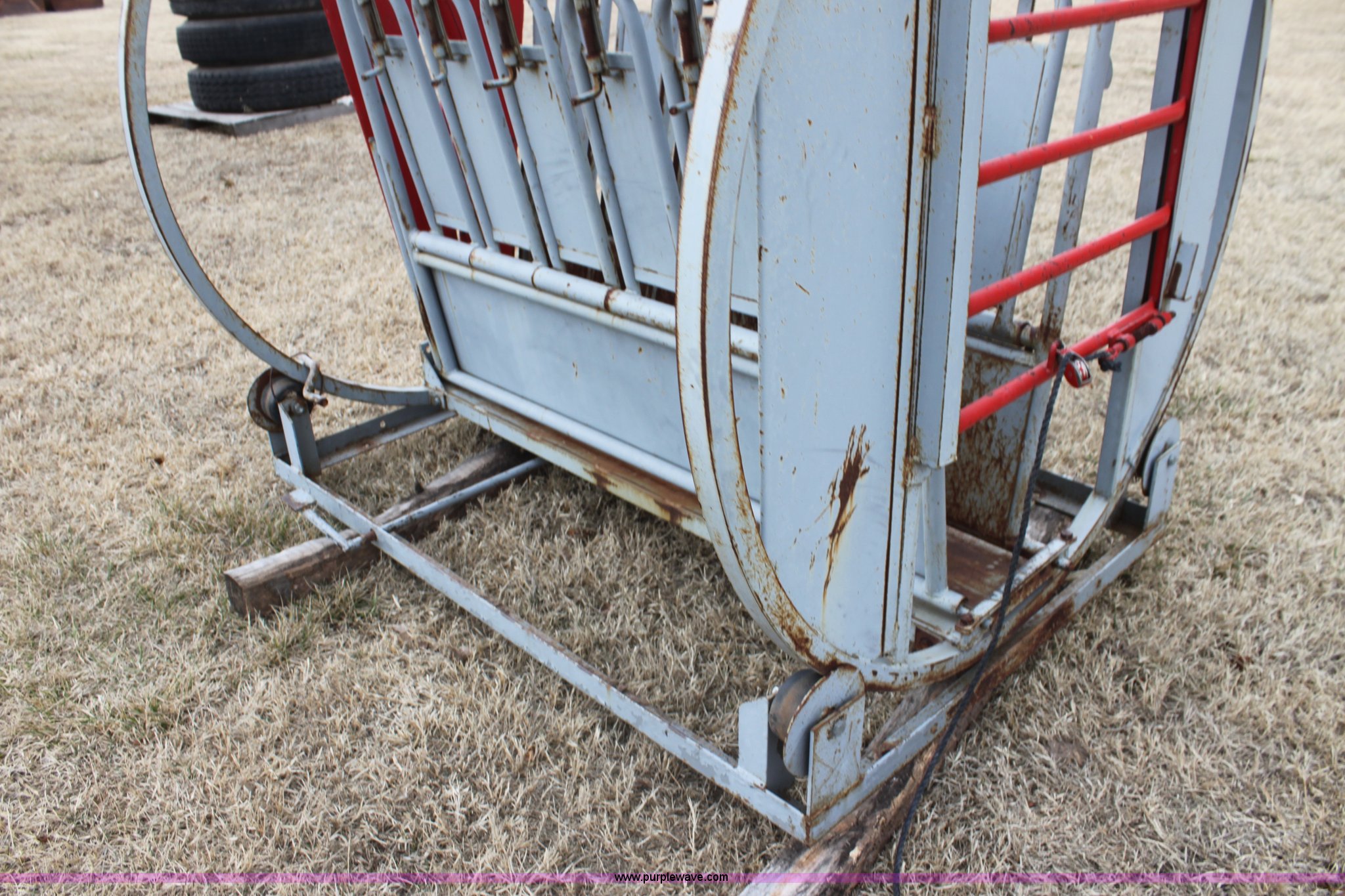 Filson calf cradle in Cunningham, KS Item L6542 sold Purple Wave