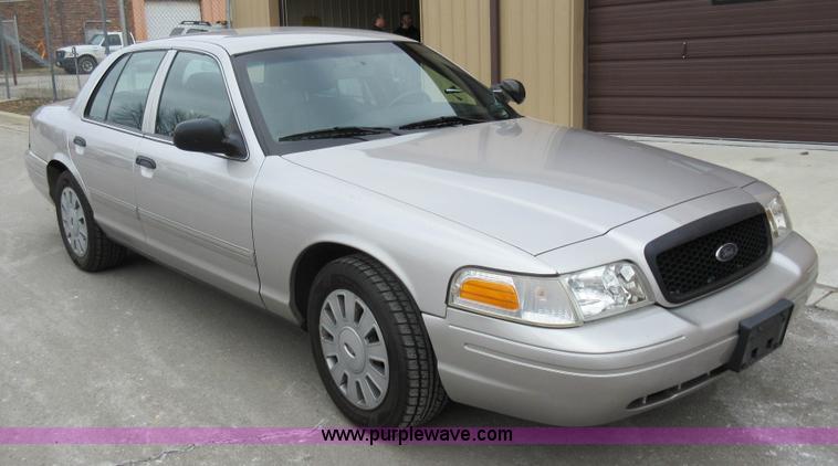 image for item AV9933 2010 Ford Crown Victoria Police Interceptor