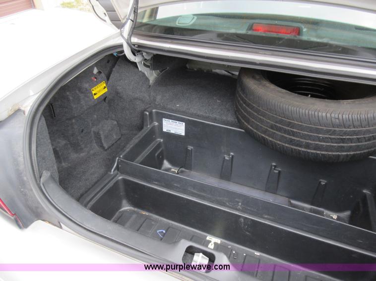 image for item AV9933 2010 Ford Crown Victoria Police Interceptor