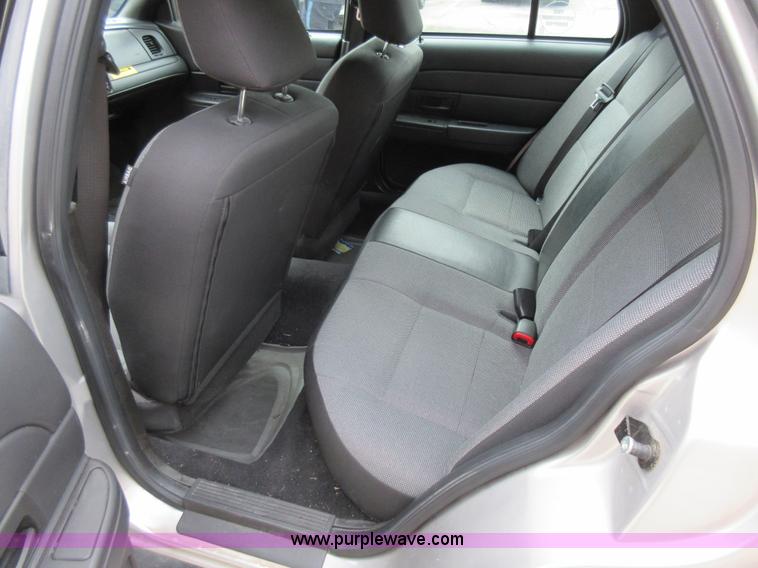 image for item AV9933 2010 Ford Crown Victoria Police Interceptor