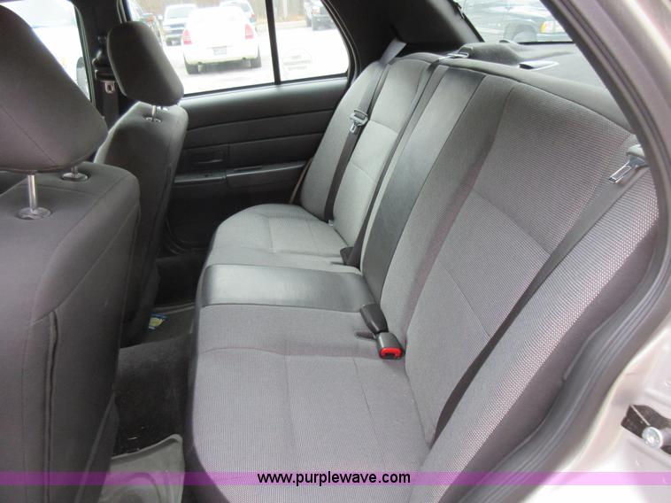 image for item AV9933 2010 Ford Crown Victoria Police Interceptor