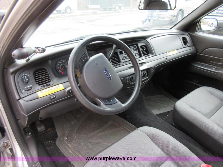 image for item AV9933 2010 Ford Crown Victoria Police Interceptor