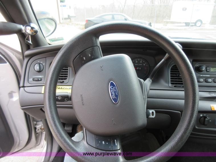 image for item AV9933 2010 Ford Crown Victoria Police Interceptor