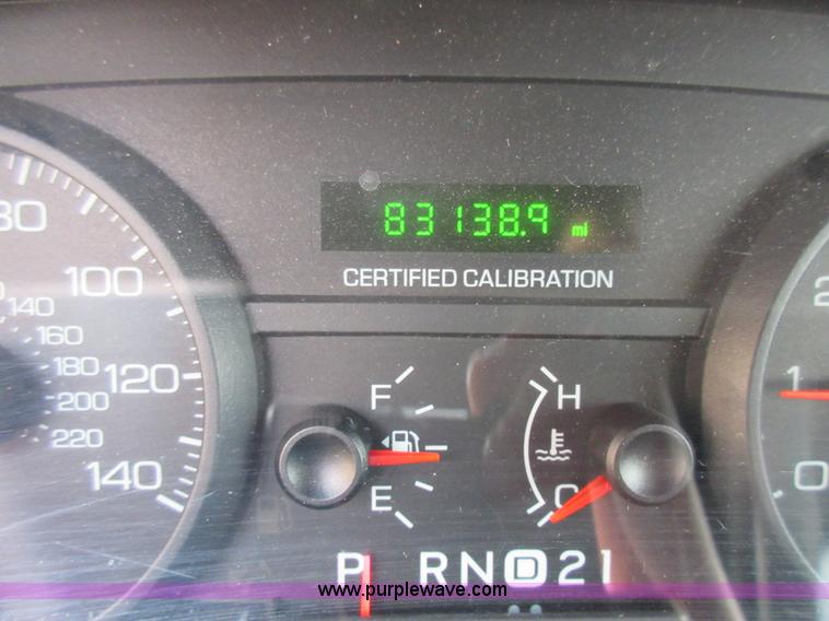 image for item AV9933 2010 Ford Crown Victoria Police Interceptor