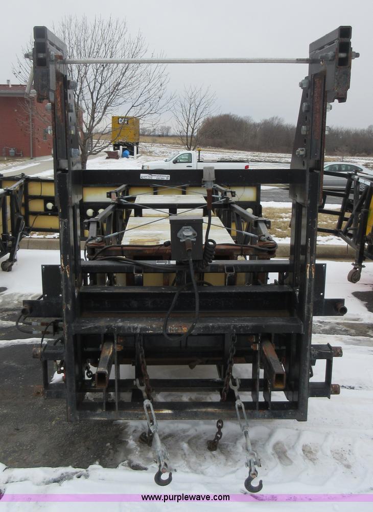 image for item AW9061 Tailgate mounted crash attenuator