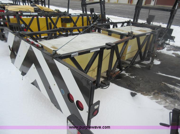 image for item AW9061 Tailgate mounted crash attenuator