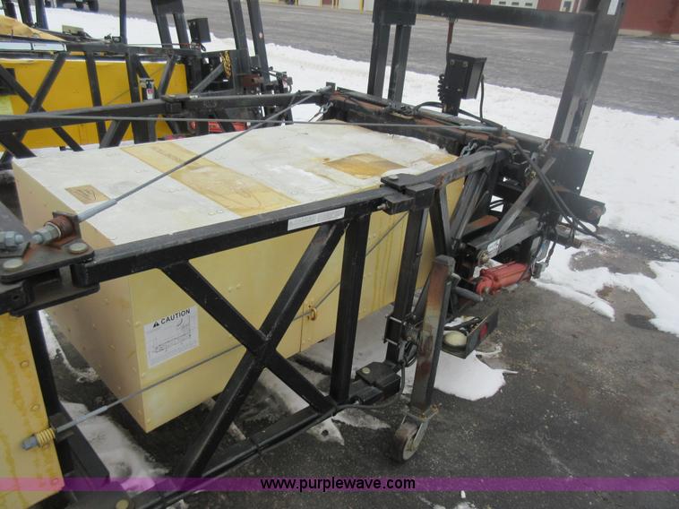 image for item AW9061 Tailgate mounted crash attenuator