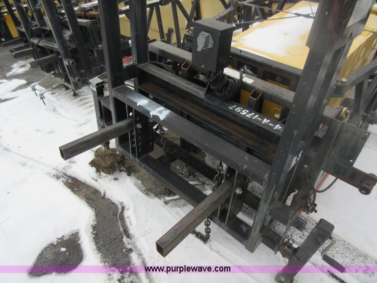 image for item AW9062 Tailgate mounted crash attenuator