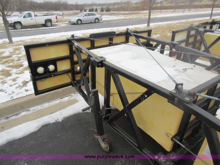 image for item AW9063 Tailgate mounted crash attenuator