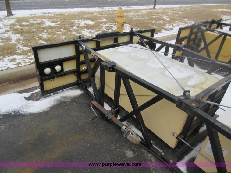 image for item AW9064 Tailgate mounted crash attenuator